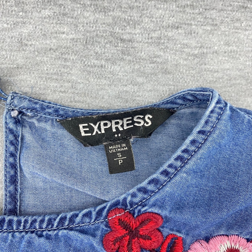 Express‎ Embroidered Denim Bell Sleeve Boho Blue Floral Ruffle Flare Long Sleeve - Picture 3 of 8
